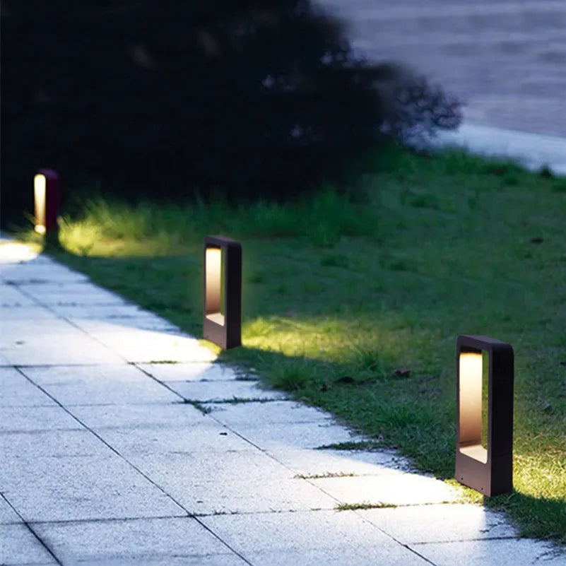 TerraLuxe Outdoor Garden Light – Sleek & Weatherproof Pathway Illumination