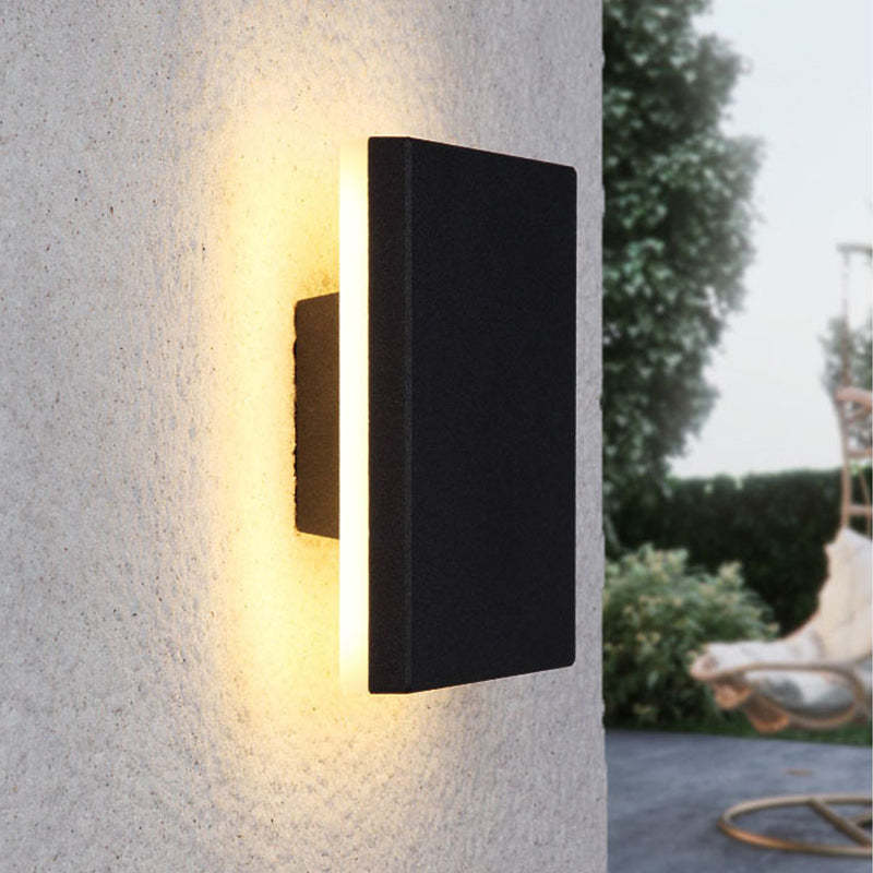 Modern Outdoor LED Wall Light – Minimalist Round or Square IP65 Design