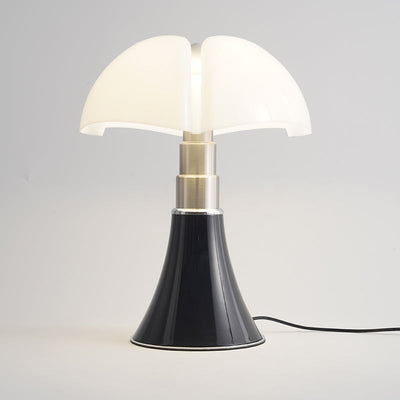 Vintage LED Designer Table Lamp – Timeless Elegance with Modern Illumination