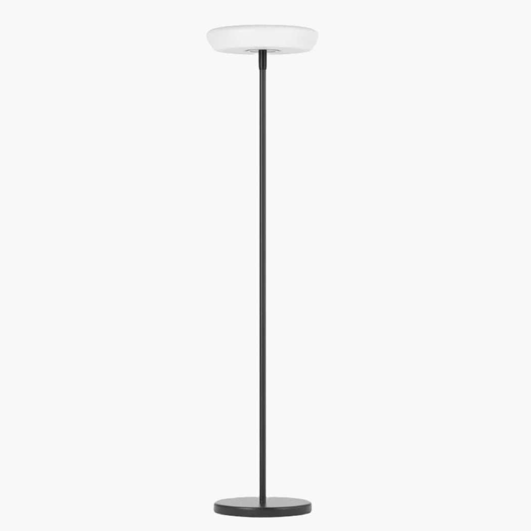 Signature Outdoor Solar Light – Stylish & Energy-Efficient Garden Illumination