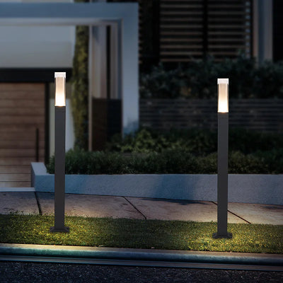 LumiHerbe LED Lawn Light – Elegant and Durable Outdoor Lighting