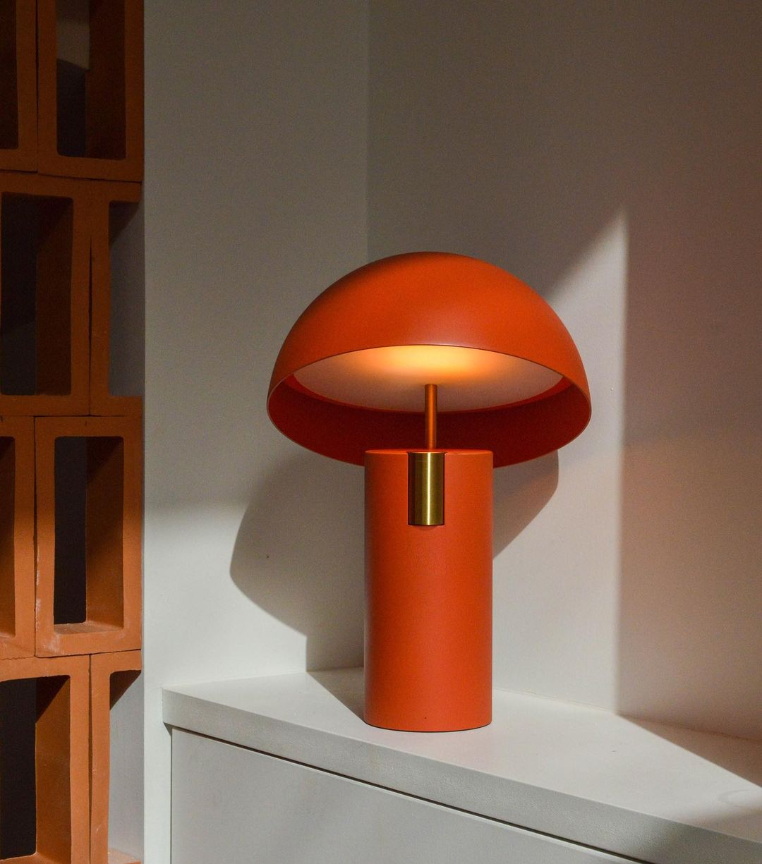 Avo Table Lamp – Modern Elegance with Functional Design