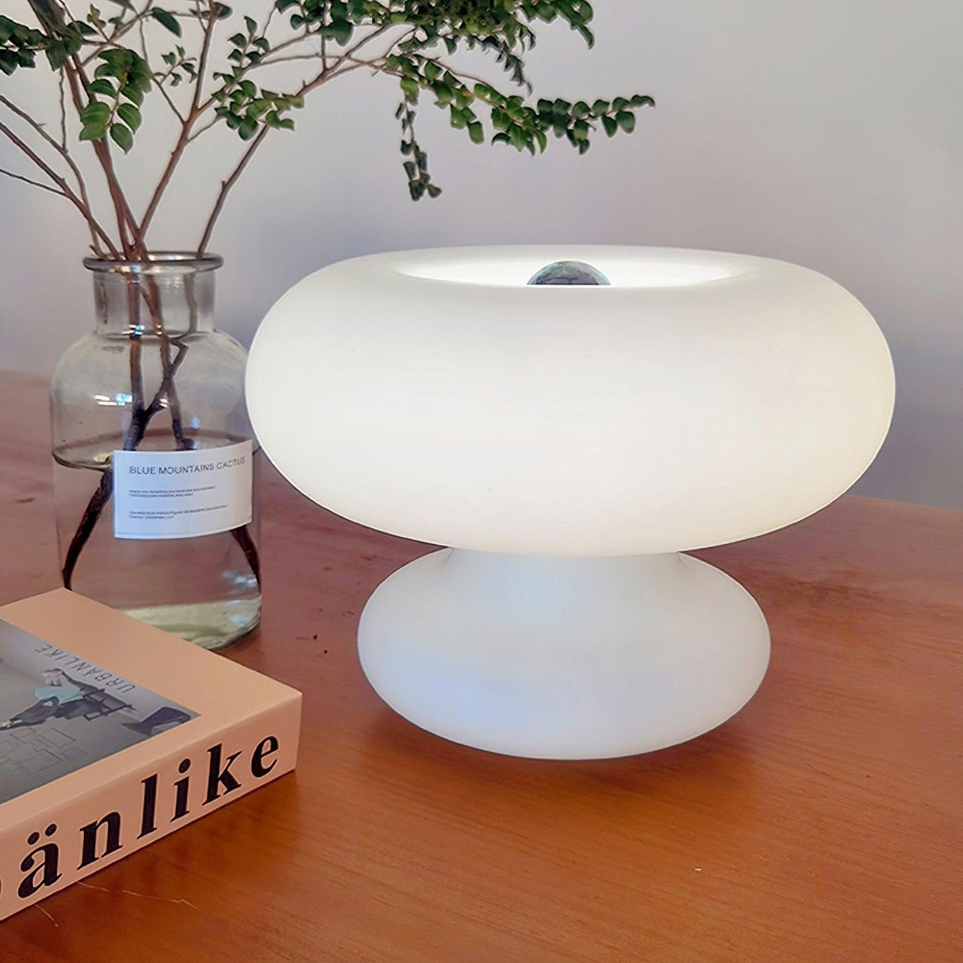 Donut Table Lamp – Playful Yet Elegant LED Accent Lighting