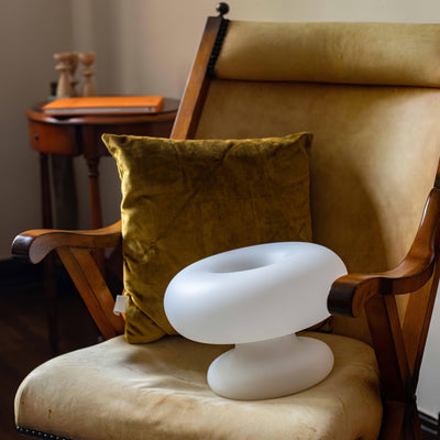 Donut Table Lamp – Playful Yet Elegant LED Accent Lighting