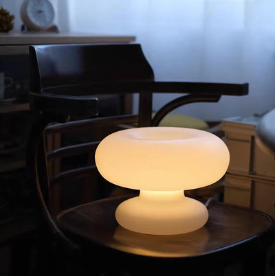 Donut Table Lamp – Playful Yet Elegant LED Accent Lighting