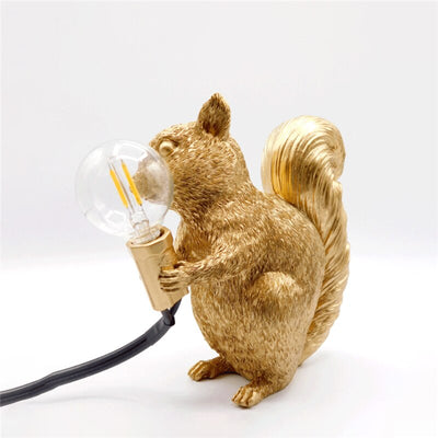 Nordic Squirrel Table Lamp – Playful & Cozy Lighting for Any Space