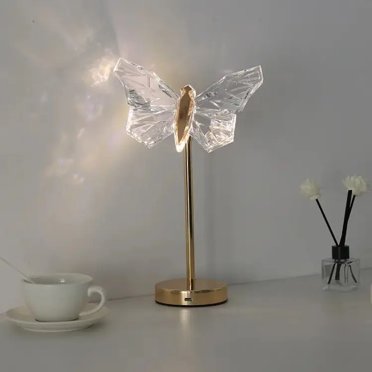 Butterfly Crystal Table Lamp – Enchanting Glow for a Dreamy Ambience