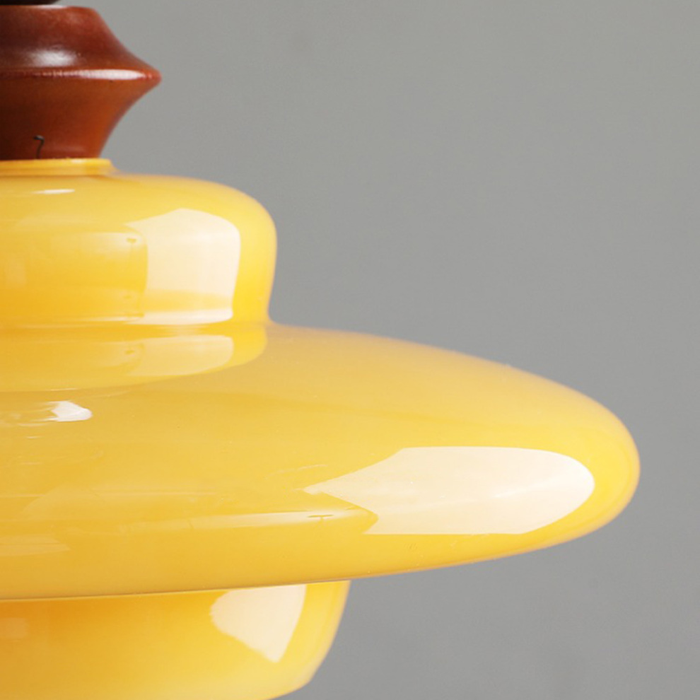 Medieval-Style Beige Glass Pendant Light – Elegant Dining Room Chandelier