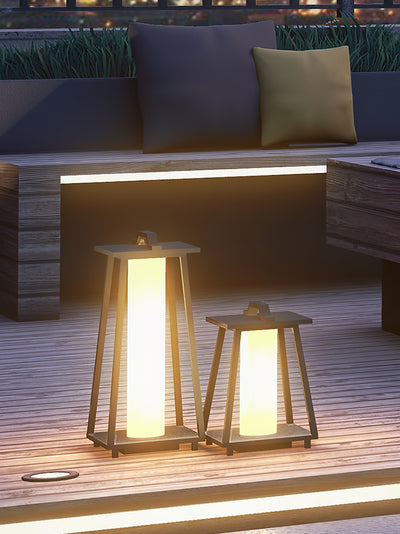 Roam Portable Outdoor Light – Durable, Weather-Resistant LED Lantern