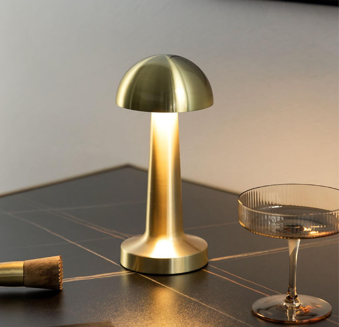LuxTouch Table Lamp – A Touch of Luxury and Modernity