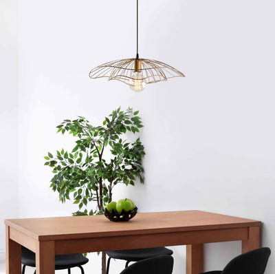 Golden Petal Pendant Light – Artistic and Luxurious Design for Elegant Interiors