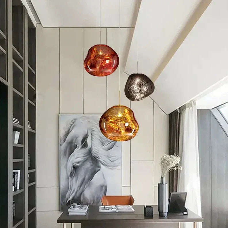 Aurora Pendant Light – Elegant Modern Glass Lighting for a Warm Ambiance