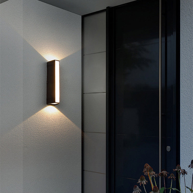 Waterproof Outdoor Wall Light – Modern LED Aluminium Fixture for Gardens & Entrances