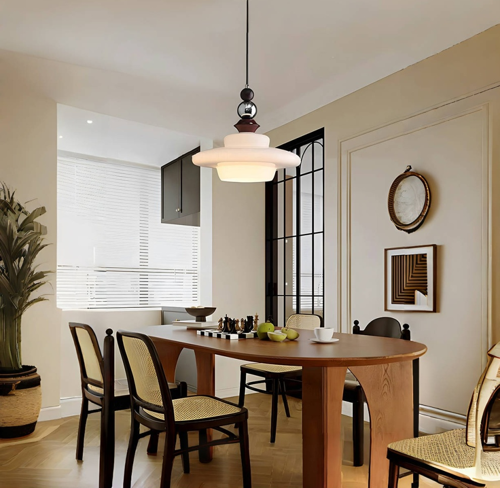 Medieval-Style Beige Glass Pendant Light – Elegant Dining Room Chandelier