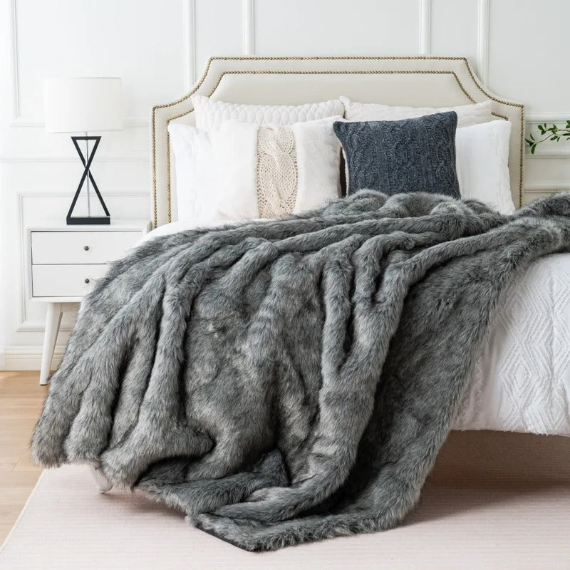 Luxurious Faux Fox Fur Throw – Elegance & Comfort for Your Home