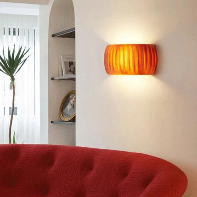 Scandinavian Ribbed Resin Wall Light – Stylish Accent Lighting for Bedrooms & Living Rooms